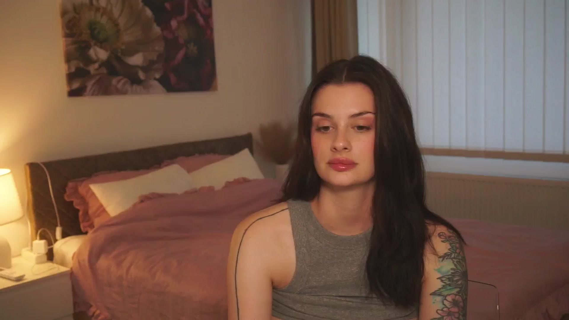 Gallery image thumbnail from lucyangel's myfreecams stream on, 08/06/2024, 17:30 image 14 of 20