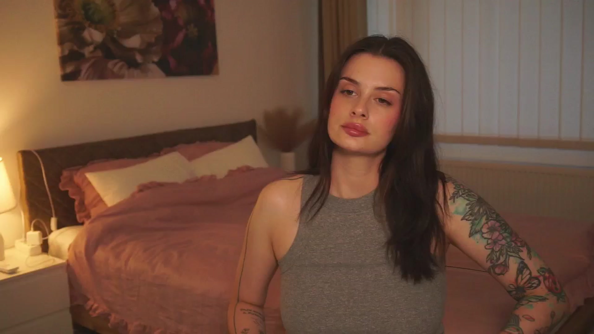 Gallery image thumbnail from lucyangel's myfreecams stream on, 08/06/2024, 18:05 image 9 of 20