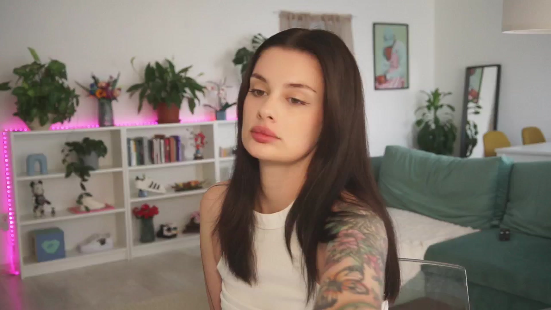 Gallery image thumbnail from lucyangel's myfreecams stream on, 08/31/2024, 14:17 image 4 of 20