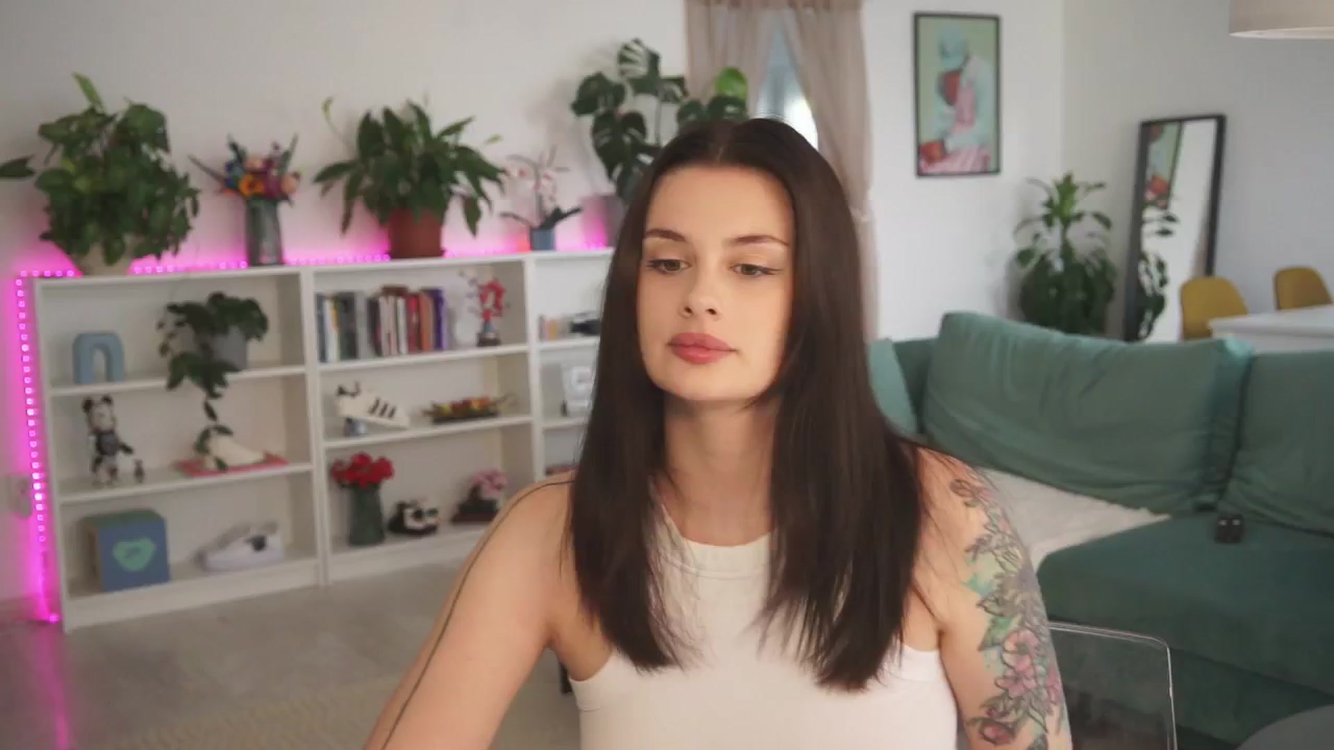 Gallery image thumbnail from lucyangel's myfreecams stream on, 08/31/2024, 14:17 image 7 of 20