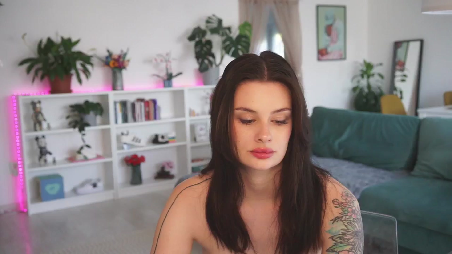 Gallery image thumbnail from lucyangel's myfreecams stream on, 09/05/2024, 13:35 image 12 of 20