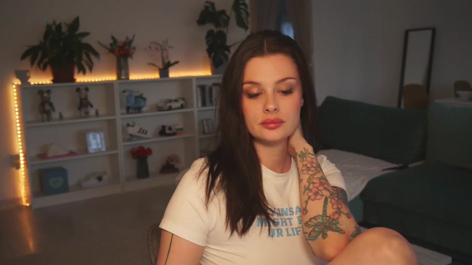 Gallery image thumbnail from lucyangel's myfreecams stream on, 10/01/2024, 16:11 image 10 of 20