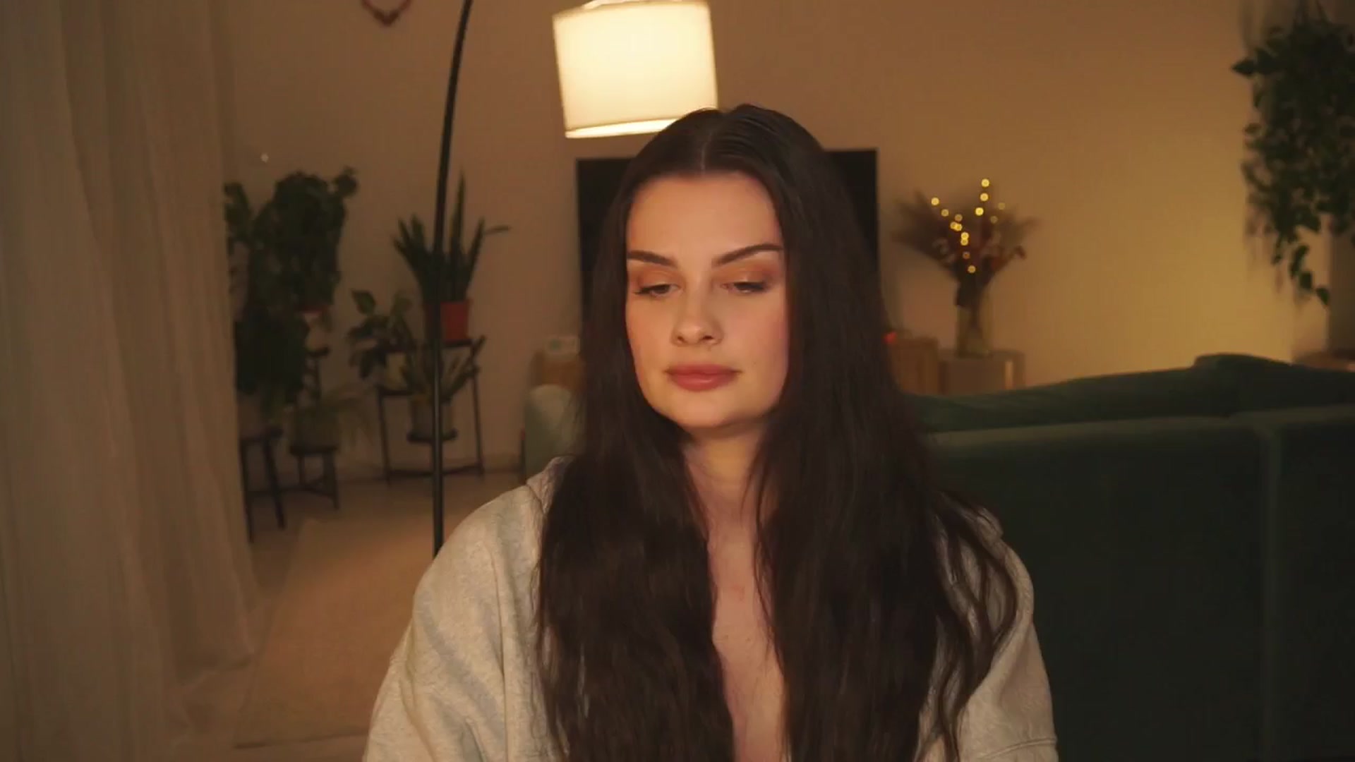 Gallery image thumbnail from lucyangel's myfreecams stream on, 11/06/2024, 19:34 image 11 of 20