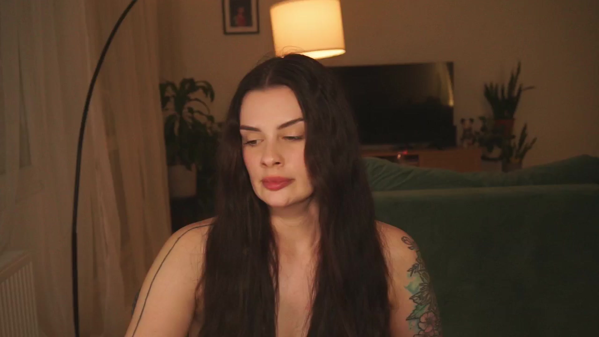 Gallery image thumbnail from lucyangel's myfreecams stream on, 11/12/2024, 19:01 image 20 of 20