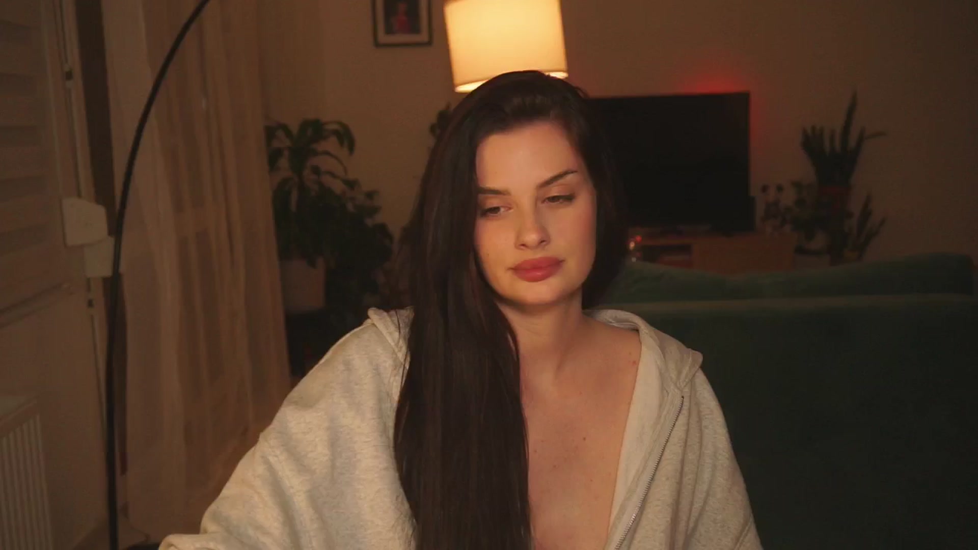 Gallery image thumbnail from lucyangel's myfreecams stream on, 11/14/2024, 21:00 image 11 of 20