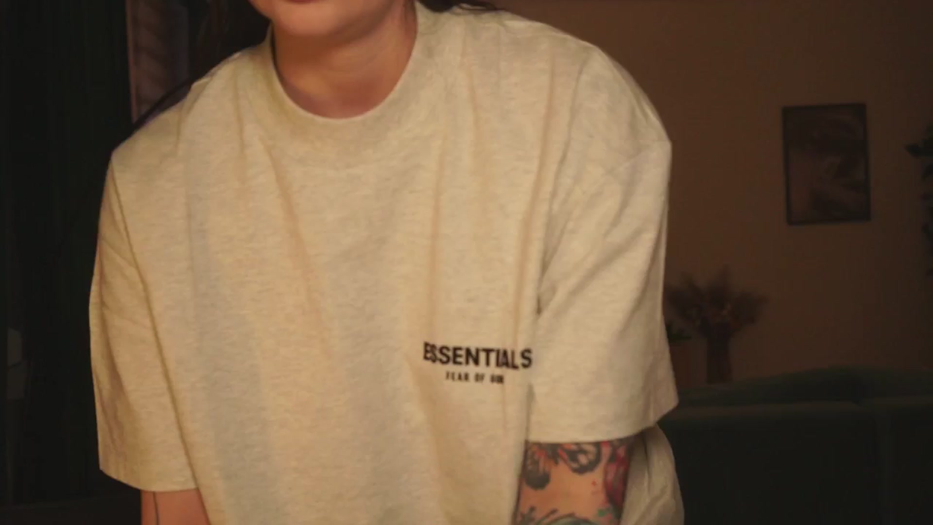 Gallery image thumbnail from lucyangel's myfreecams stream on, 12/01/2024, 17:57 image 6 of 20