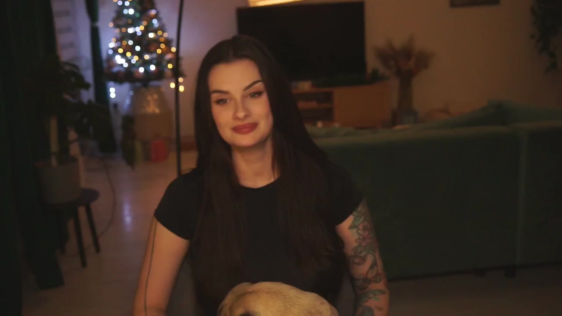 Gallery image thumbnail from lucyangel's myfreecams stream on, 12/04/2024, 18:34 image 15 of 20
