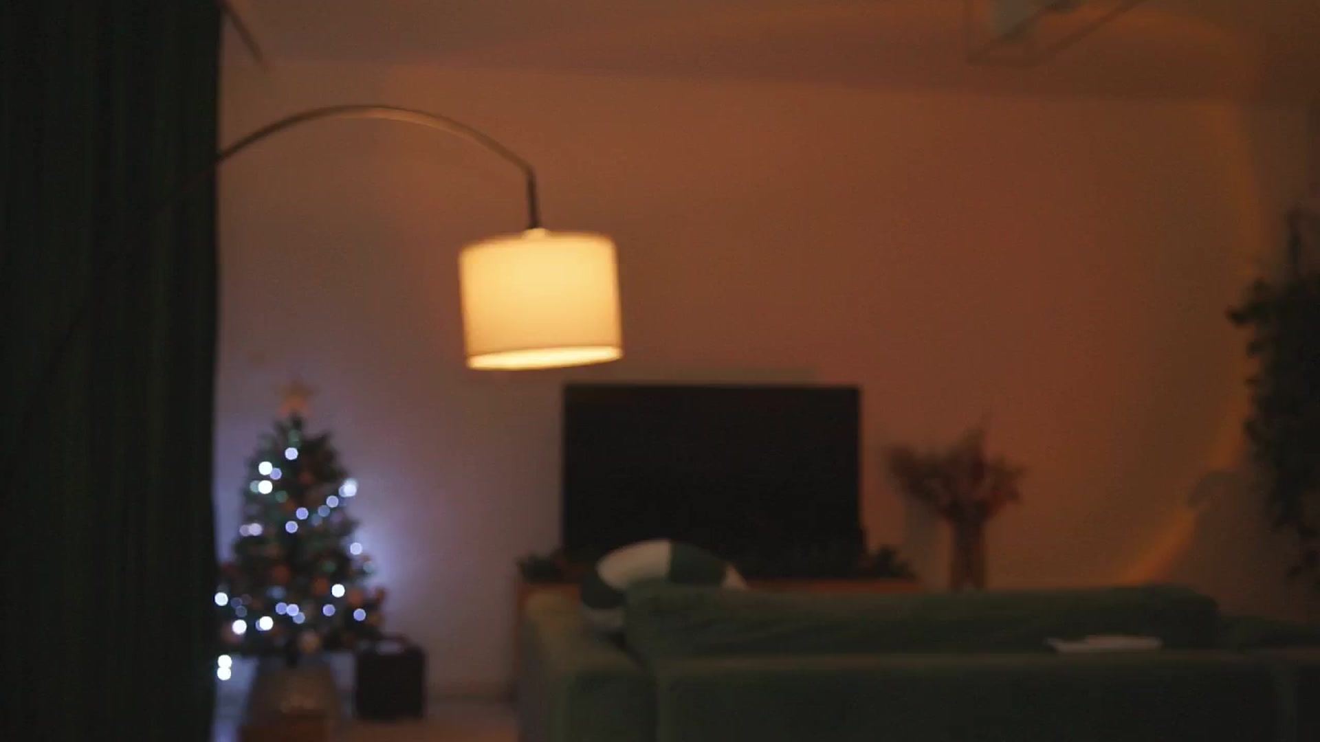 Gallery image thumbnail from lucyangel's myfreecams stream on, 12/12/2024, 17:09 image 1 of 20