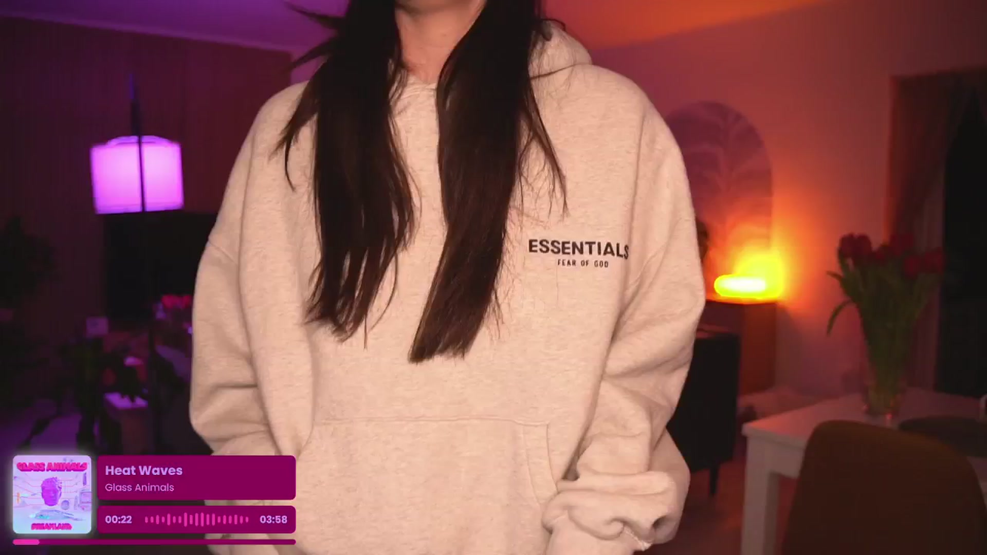 Gallery image thumbnail from lucyangel's myfreecams stream on, 03/15/2025, 20:01 image 13 of 20