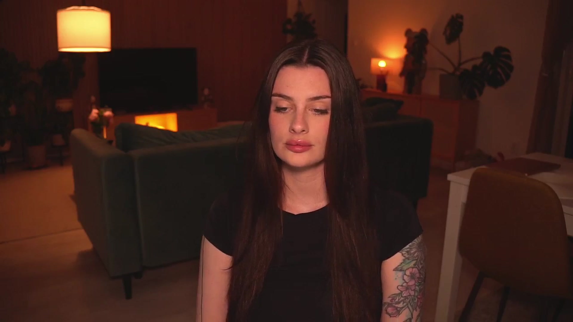 Gallery image thumbnail from lucyangel's myfreecams stream on, 05/13/2025, 19:04 image 20 of 20