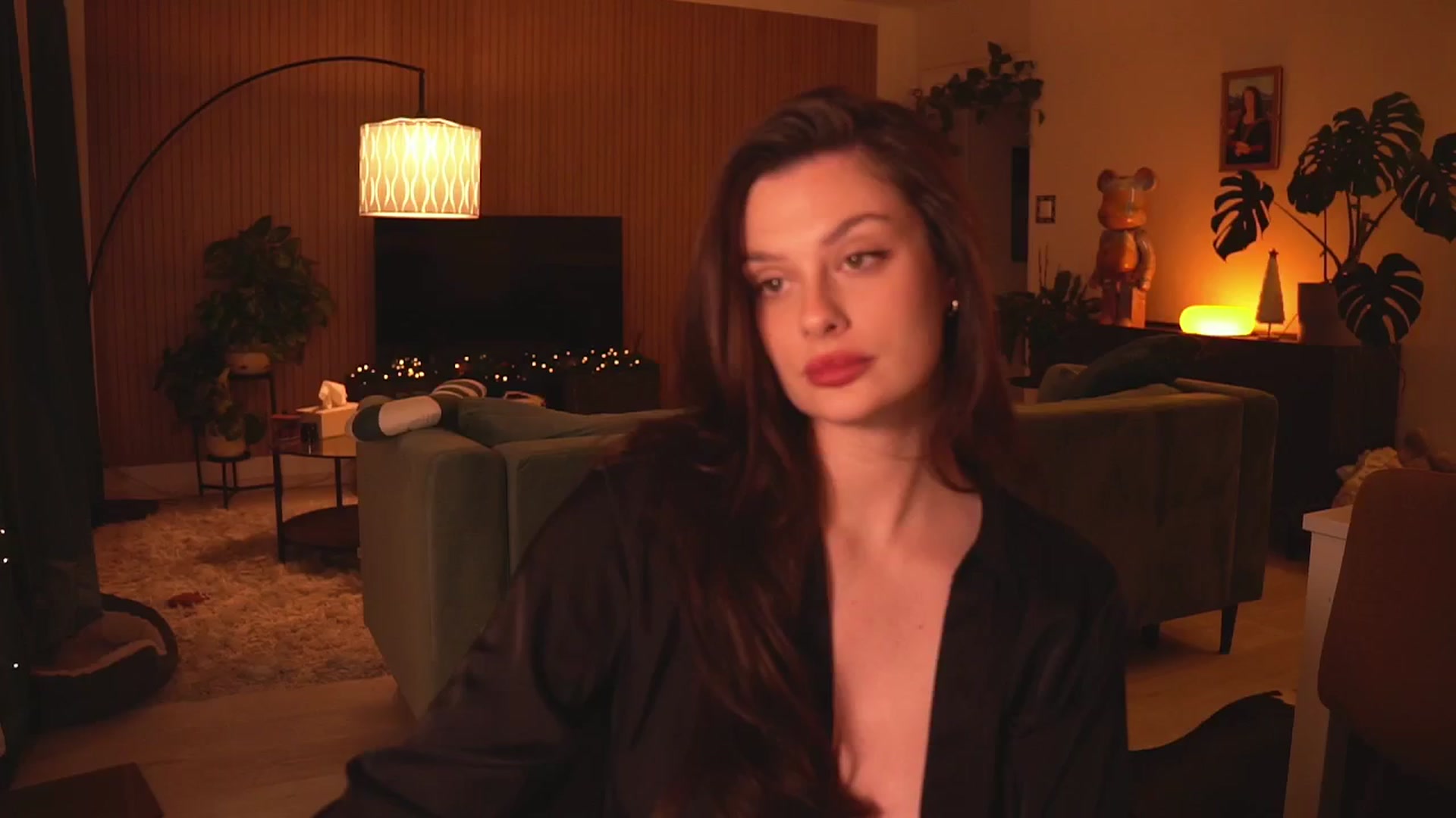 Gallery image thumbnail from lucyangel's myfreecams stream on, 11/19/2025, 17:42 image 18 of 20