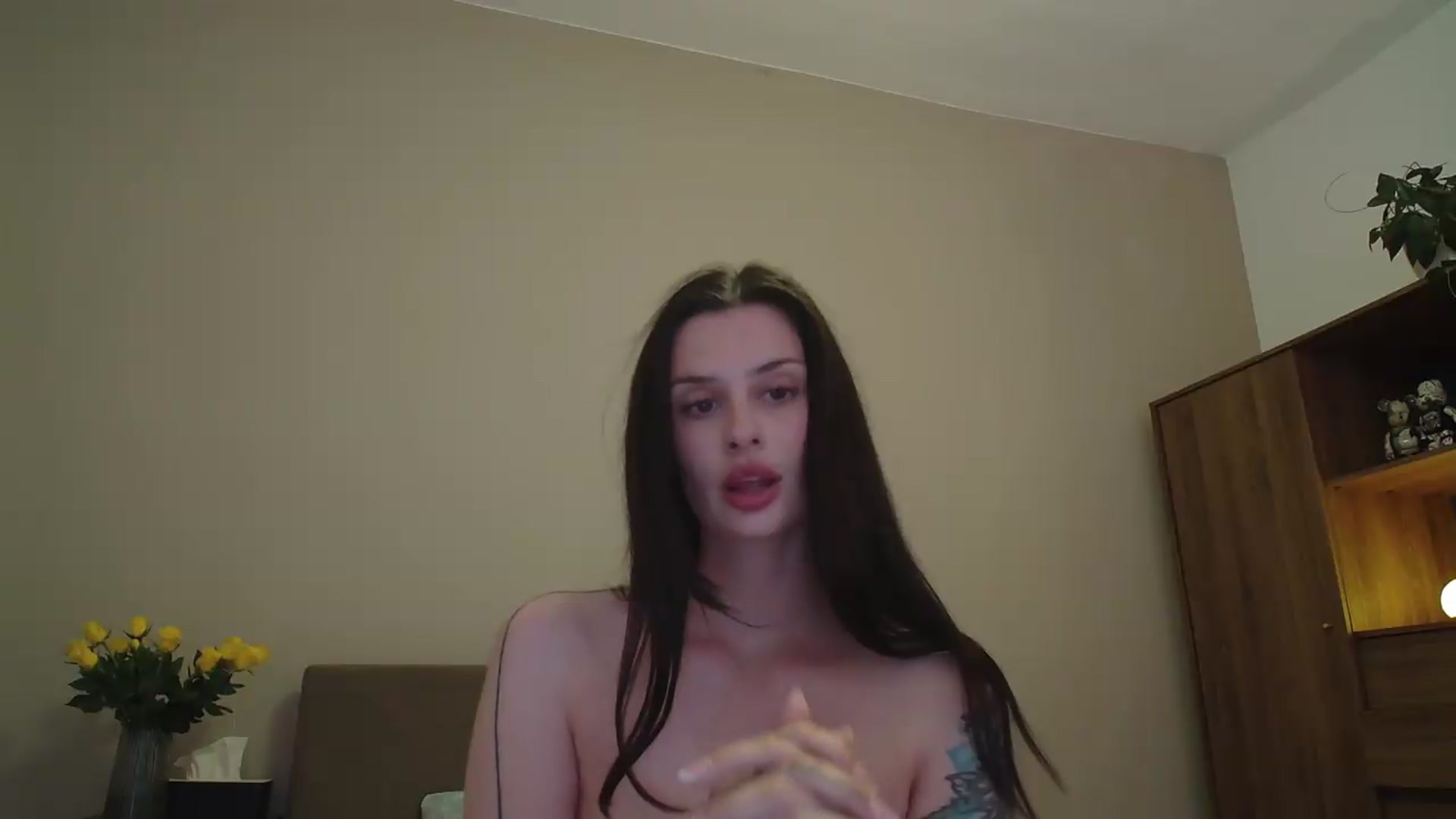Gallery image thumbnail from lucyangel's myfreecams stream on, 07/19/2026, 20:13 image 9 of 20