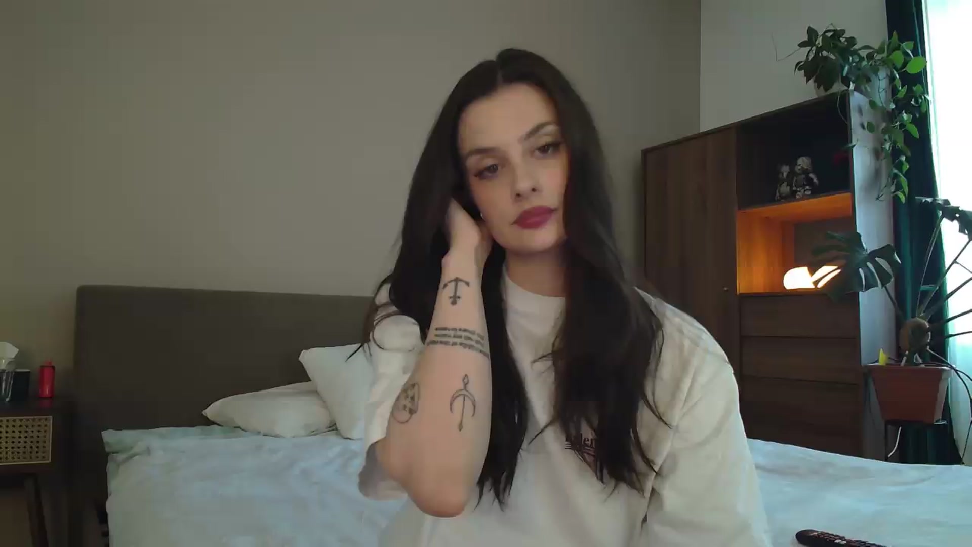 Gallery image thumbnail from lucyangel's myfreecams stream on, 08/01/2026, 15:31 image 2 of 20