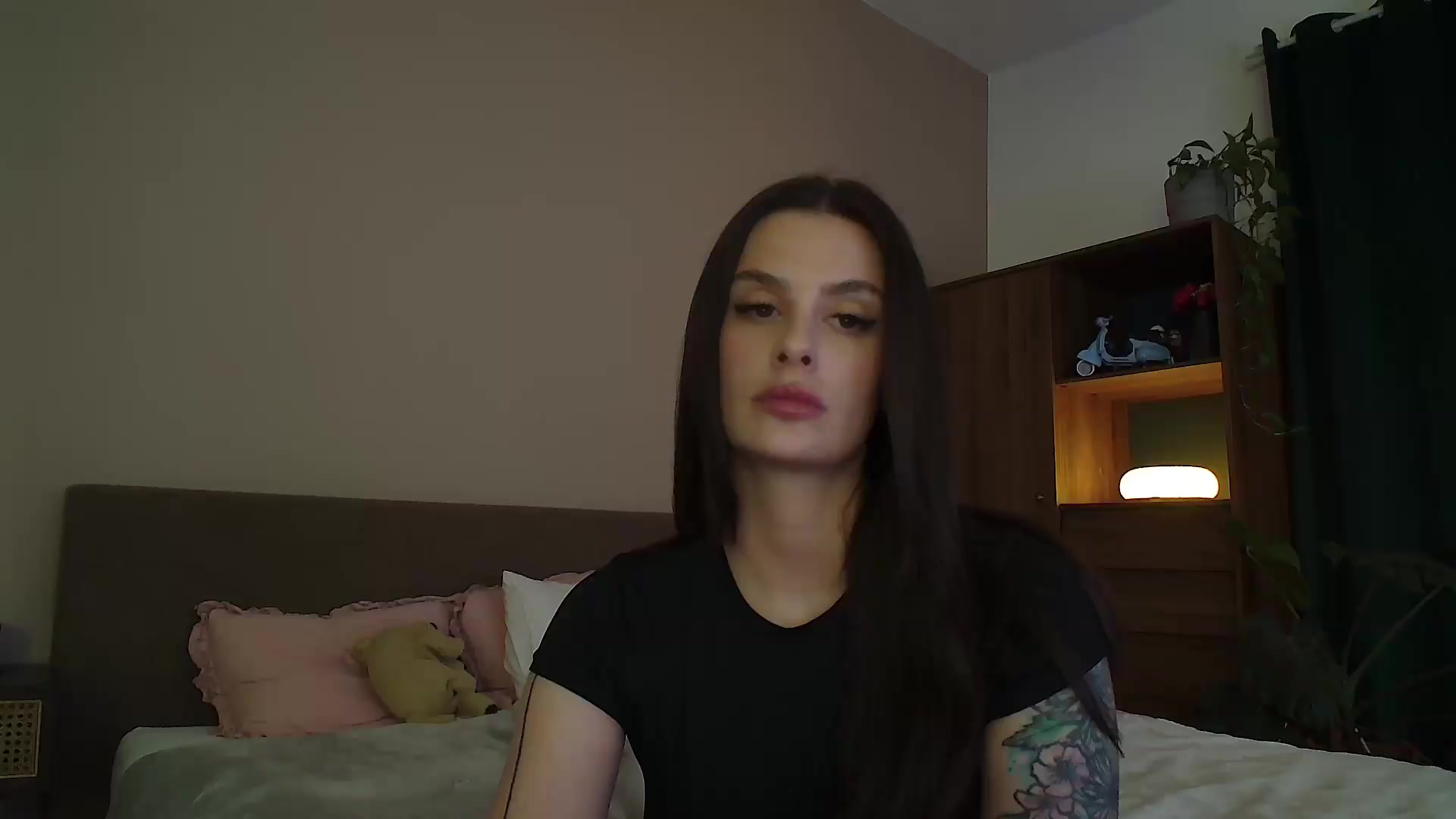 Gallery image thumbnail from lucyangel's myfreecams stream on, 09/05/2026, 20:20 image 20 of 20