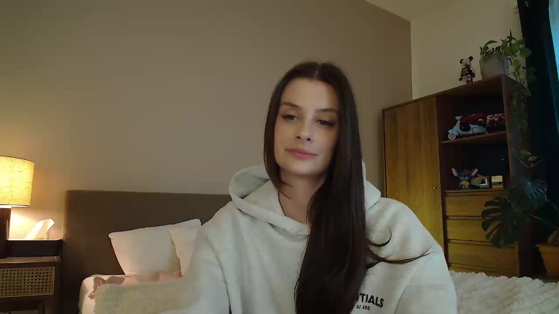 Gallery image thumbnail from lucyangel's myfreecams stream on, 09/26/2026, 16:27 image 20 of 20