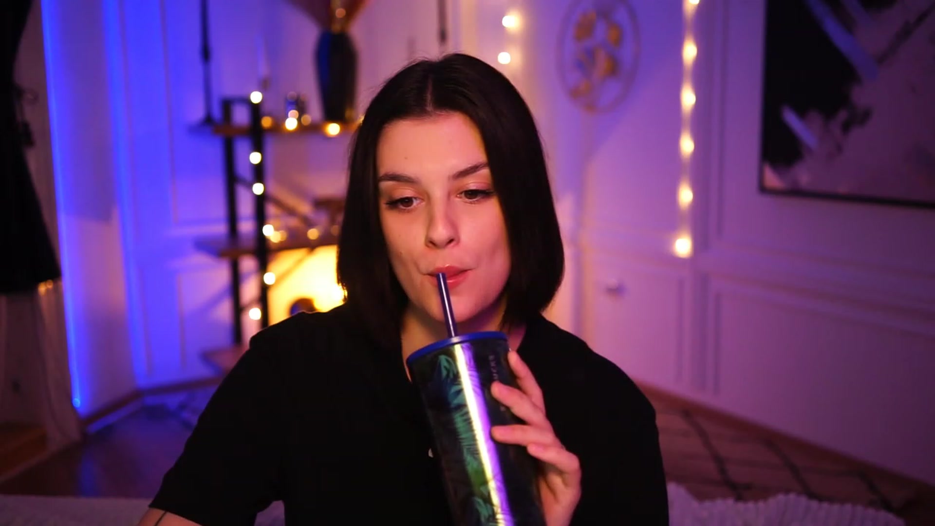 Gallery image thumbnail from lucynutty's myfreecams stream on, 11/19/2022, 12:09 image 18 of 20