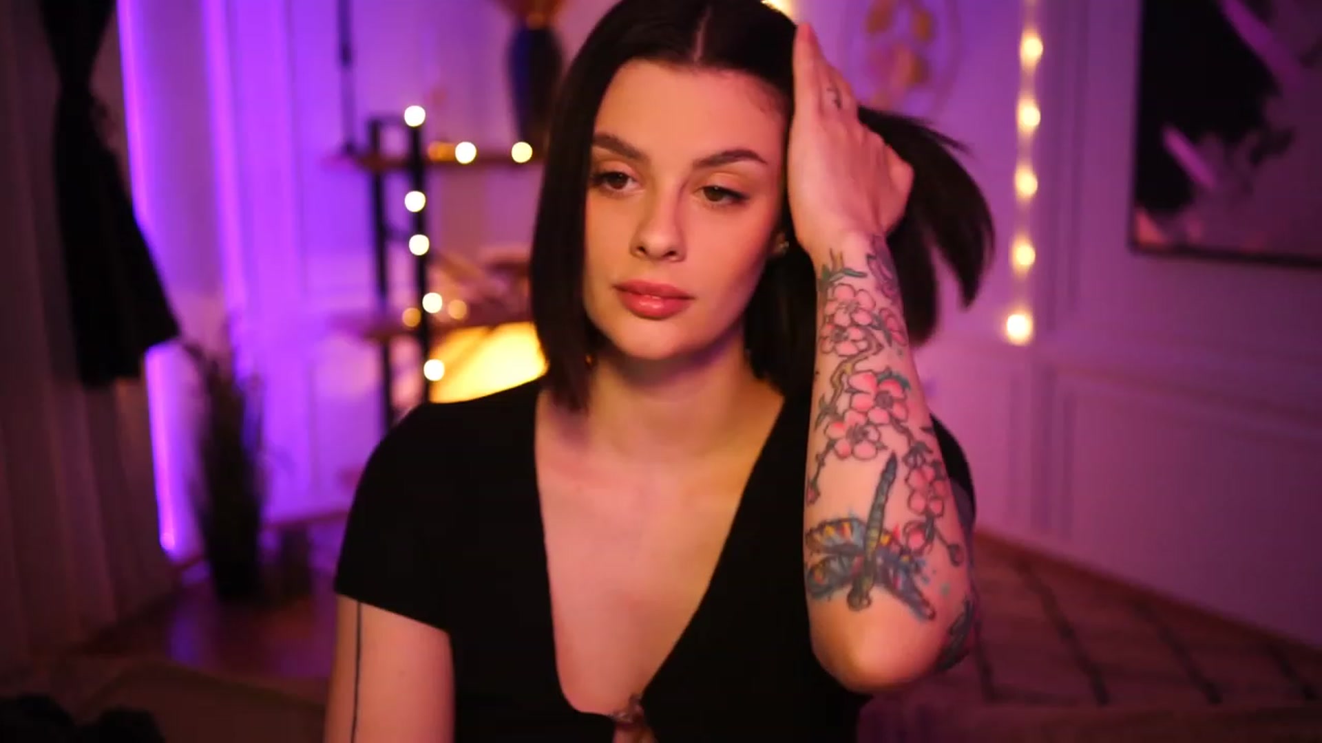 Gallery image thumbnail from lucynutty's myfreecams stream on, 11/24/2022, 12:29 image 11 of 20