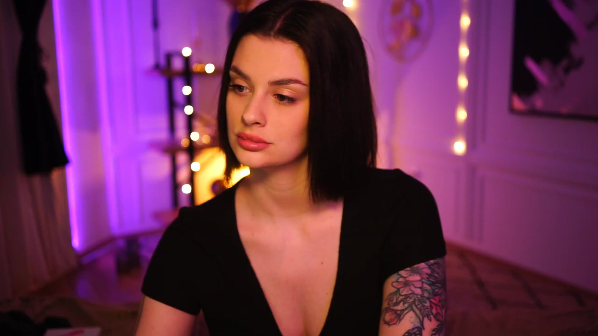 Gallery image thumbnail from lucynutty's myfreecams stream on, 11/24/2022, 15:41 image 14 of 20