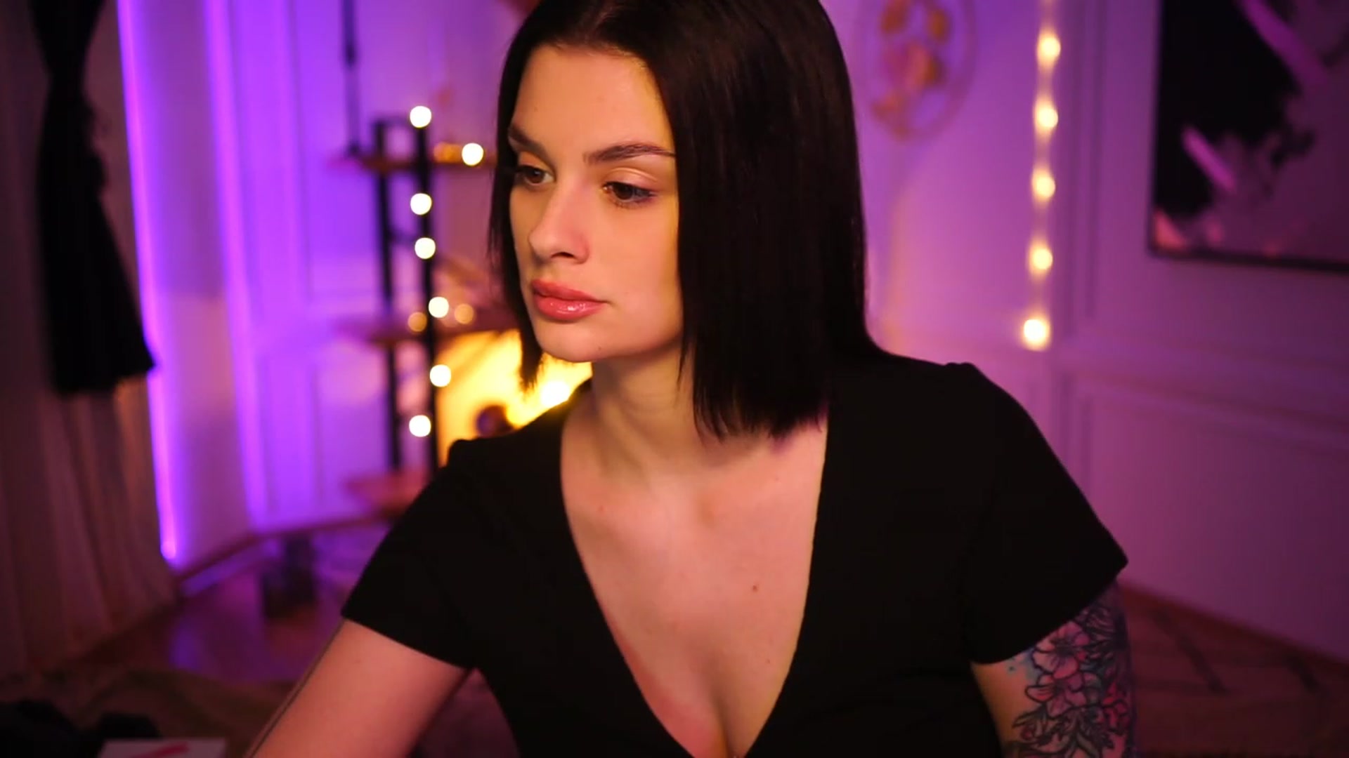 Gallery image thumbnail from lucynutty's myfreecams stream on, 11/24/2022, 15:41 image 20 of 20
