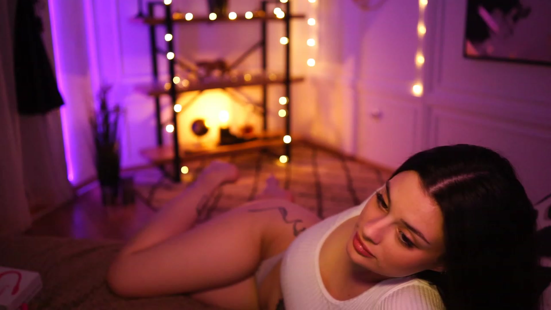 Gallery image thumbnail from lucynutty's myfreecams stream on, 11/27/2022, 13:53 image 2 of 20