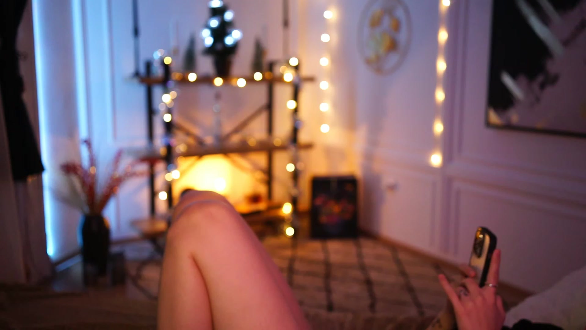 Gallery image thumbnail from lucynutty's myfreecams stream on, 12/02/2022, 19:51 image 14 of 20