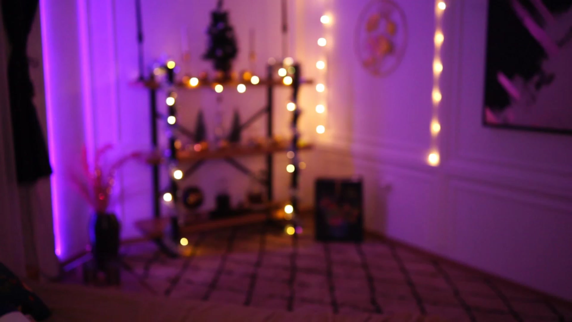 Gallery image thumbnail from lucynutty's myfreecams stream on, 12/07/2022, 19:52 image 13 of 20
