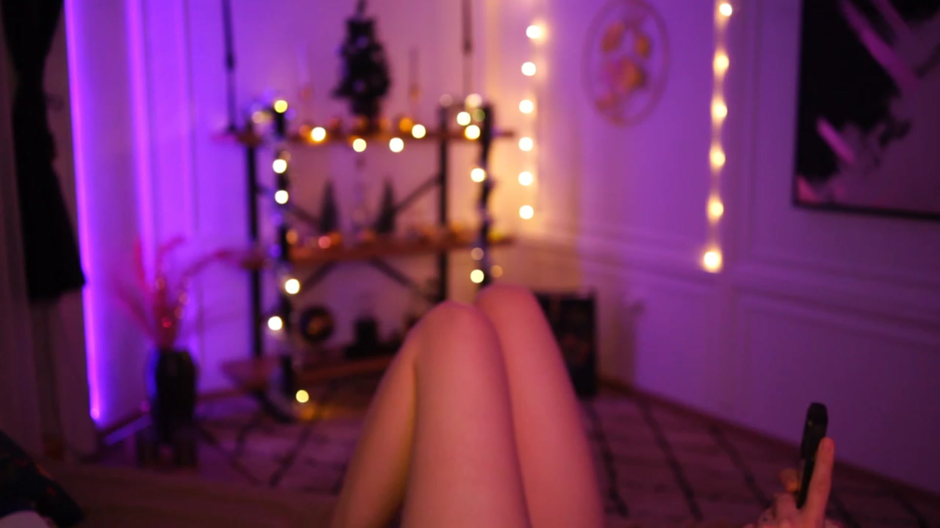 Gallery image thumbnail from lucynutty's myfreecams stream on, 12/07/2022, 19:52 image 9 of 20