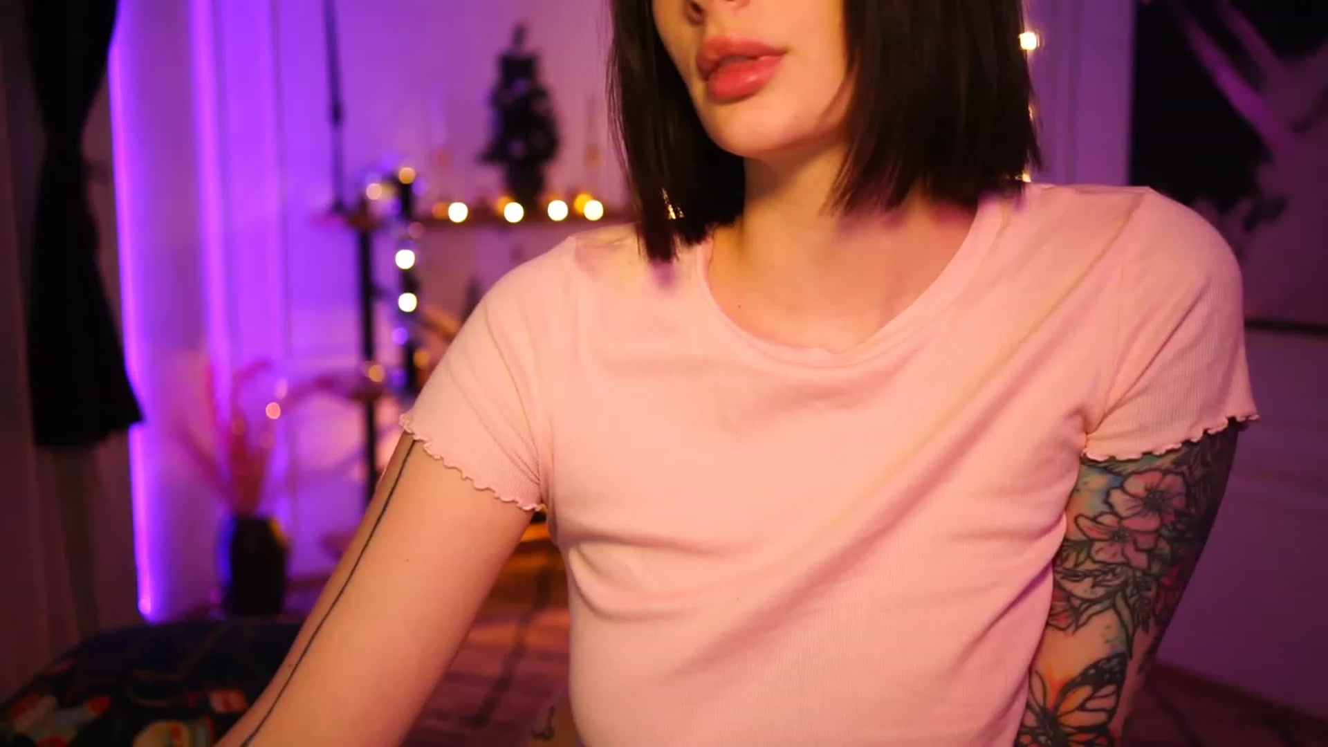 Gallery image thumbnail from lucynutty's myfreecams stream on, 12/10/2022, 14:13 image 20 of 20