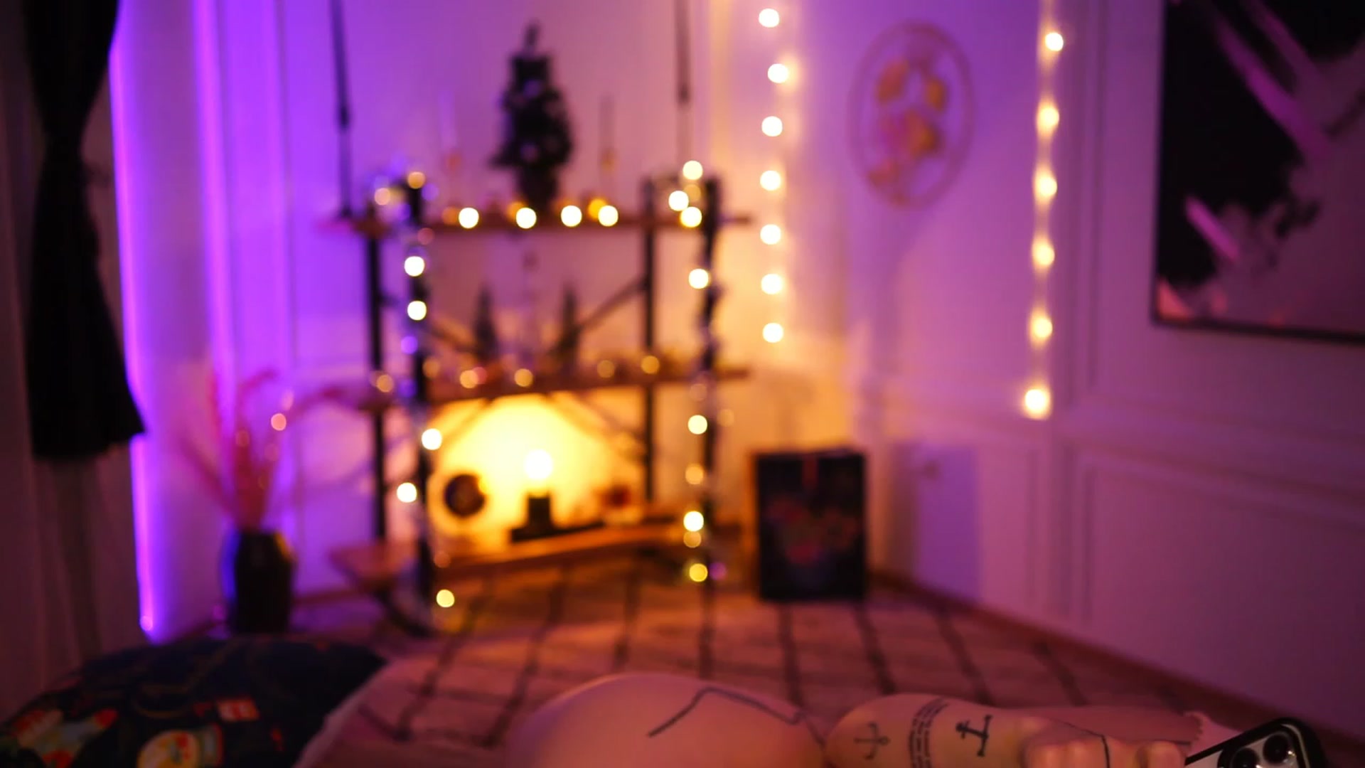 Gallery image thumbnail from lucynutty's myfreecams stream on, 12/10/2022, 14:13 image 2 of 20