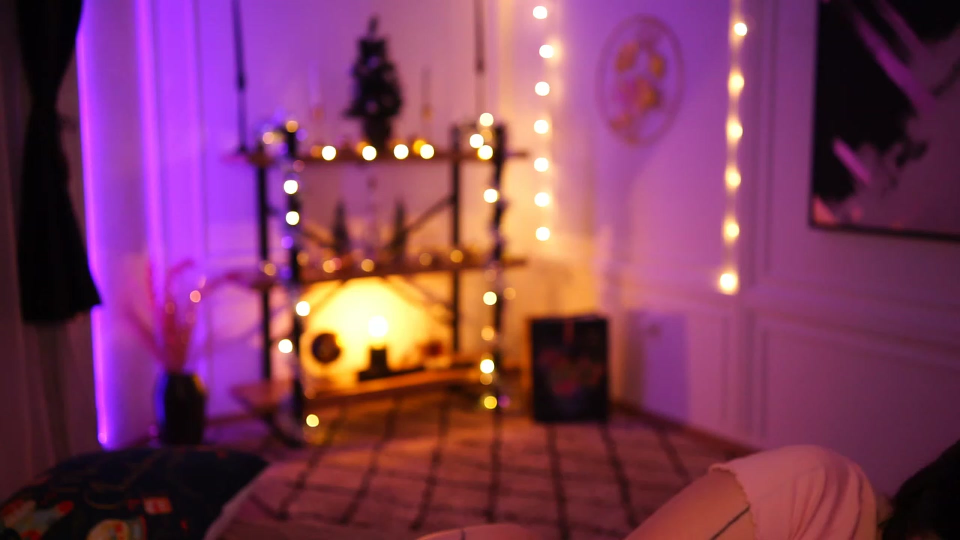 Gallery image thumbnail from lucynutty's myfreecams stream on, 12/10/2022, 15:16 image 15 of 20