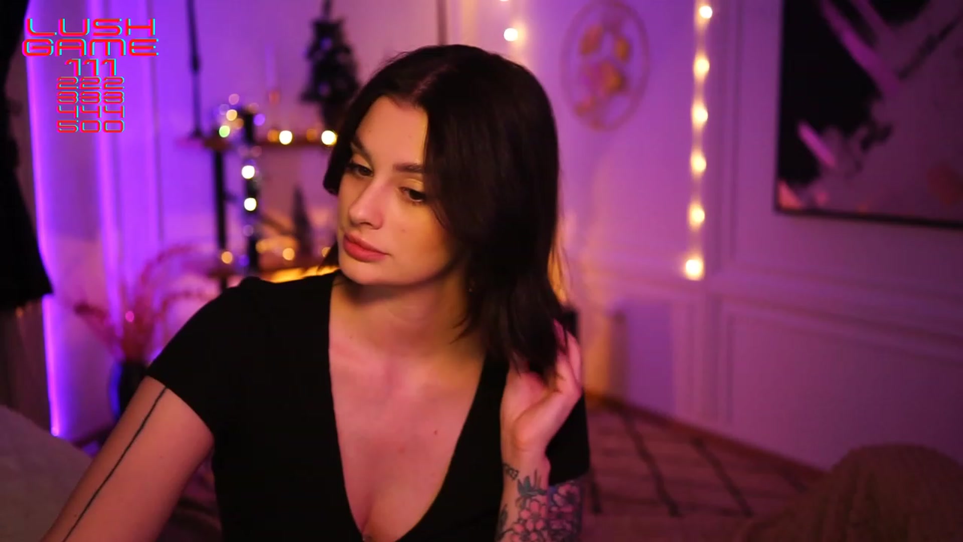 Gallery image thumbnail from lucynutty's myfreecams stream on, 12/16/2022, 18:22 image 12 of 20