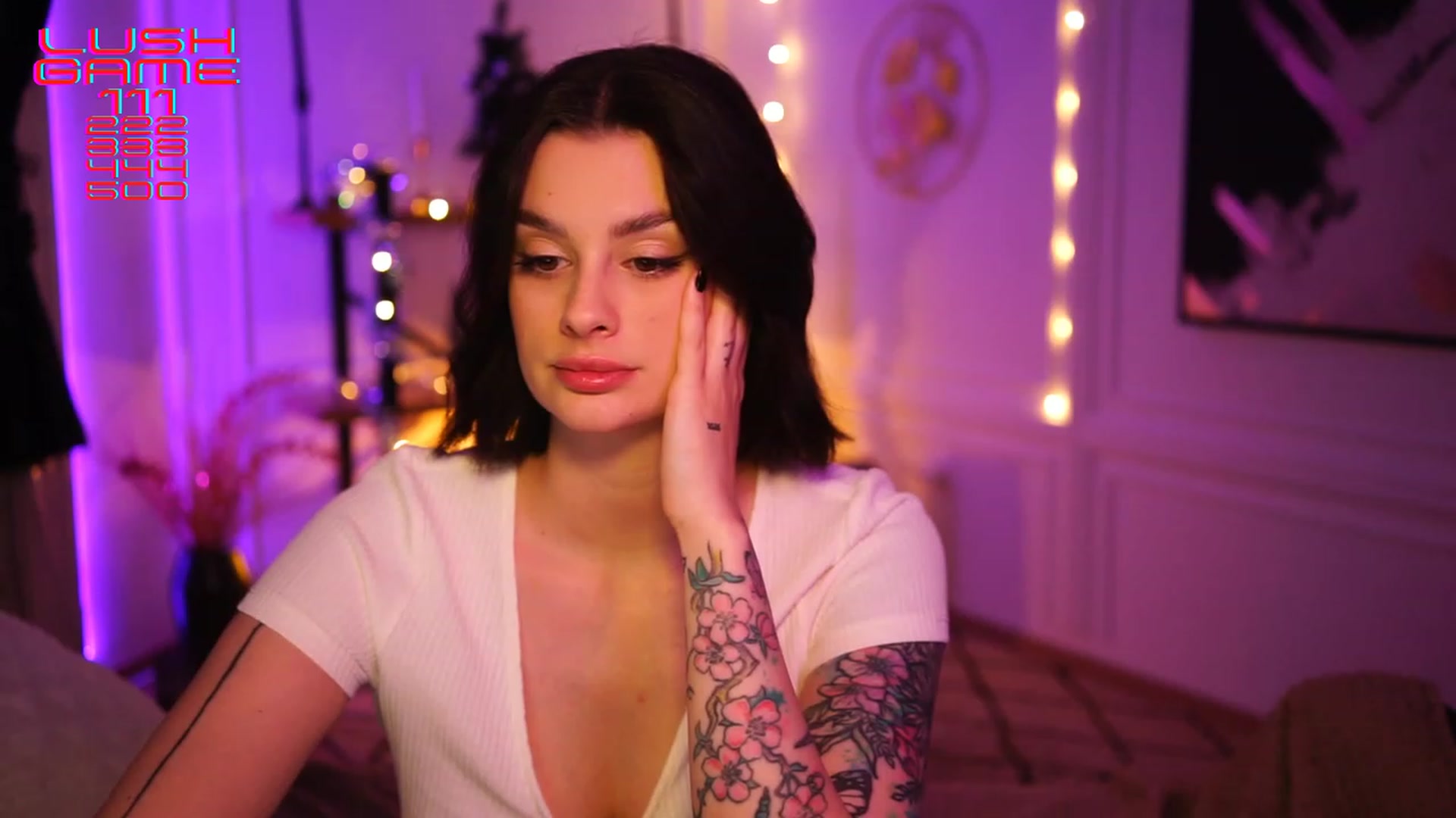 Gallery image thumbnail from lucynutty's myfreecams stream on, 12/16/2022, 20:51 image 7 of 20