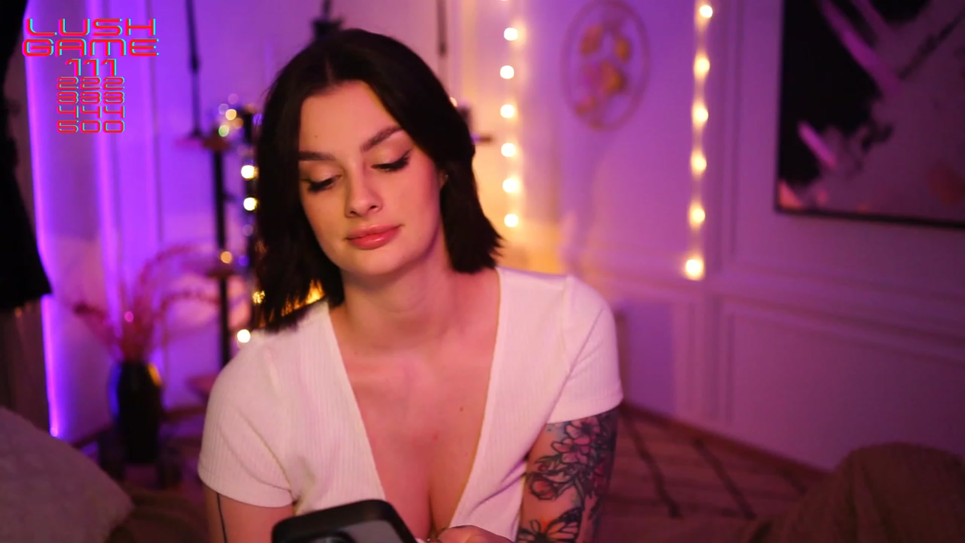 Gallery image thumbnail from lucynutty's myfreecams stream on, 12/16/2022, 20:51 image 1 of 20