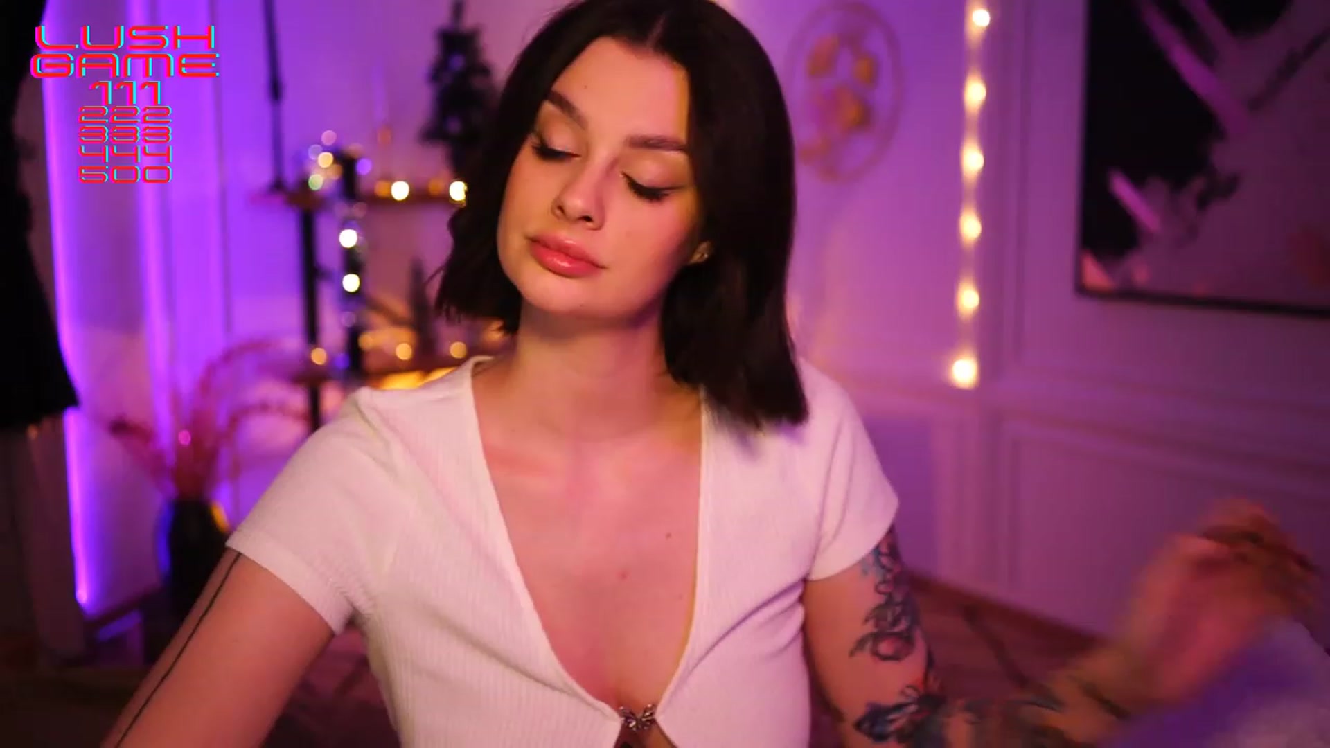 Gallery image thumbnail from lucynutty's myfreecams stream on, 12/16/2022, 20:51 image 12 of 20