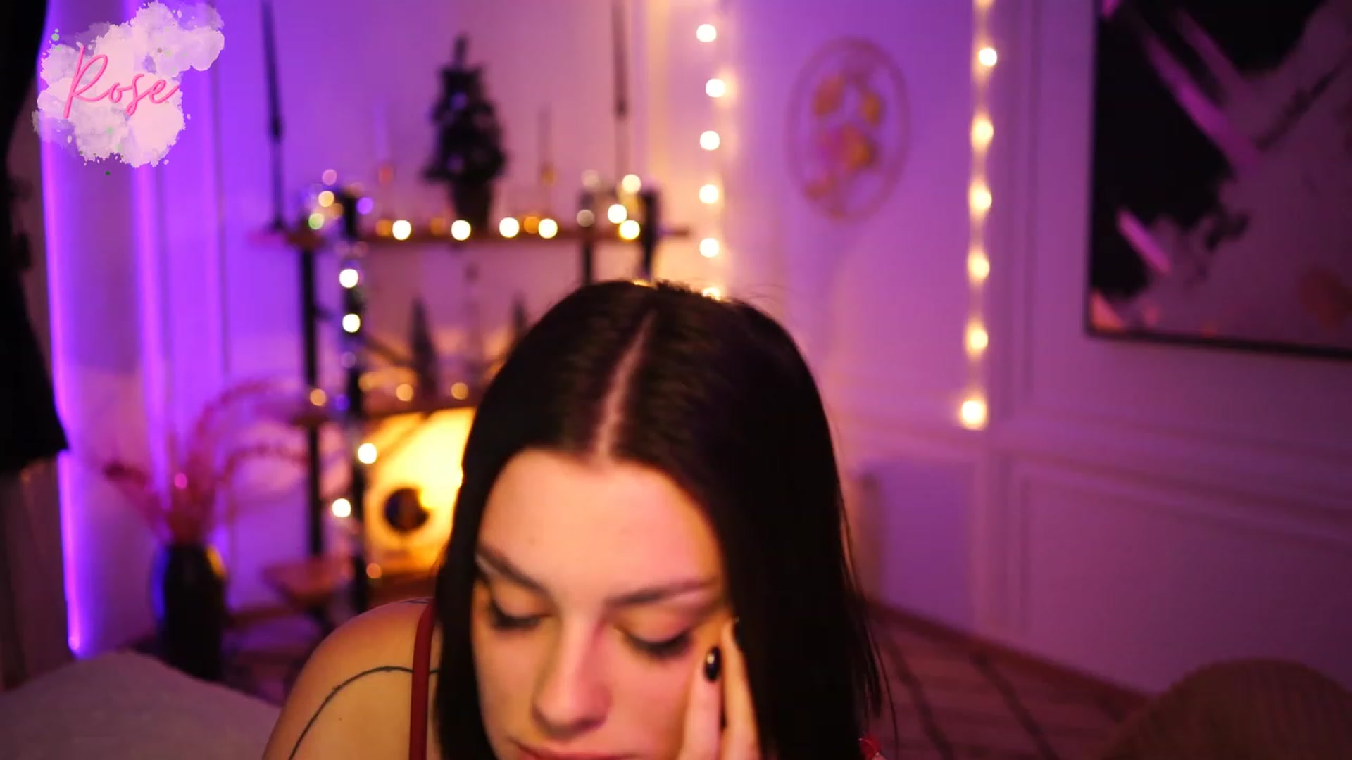 Gallery image thumbnail from lucynutty's myfreecams stream on, 12/18/2022, 11:11 image 20 of 20