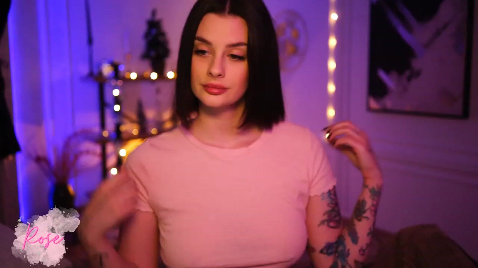 Gallery image thumbnail from lucynutty's myfreecams stream on, 12/21/2022, 17:22 image 18 of 20