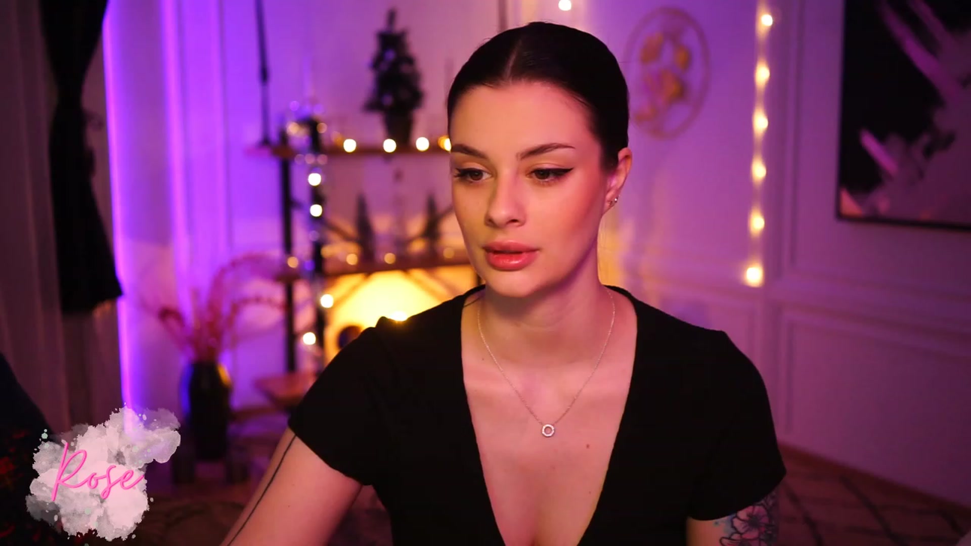 Gallery image thumbnail from lucynutty's myfreecams stream on, 12/31/2022, 09:27 image 6 of 20