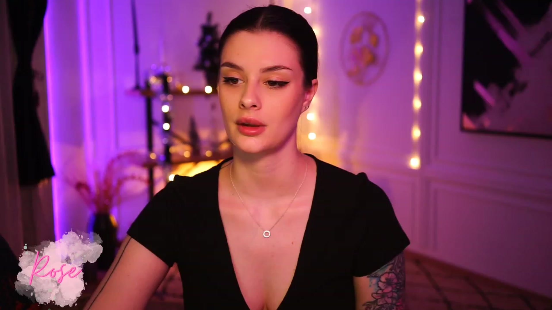 Gallery image thumbnail from lucynutty's myfreecams stream on, 12/31/2022, 12:08 image 19 of 20