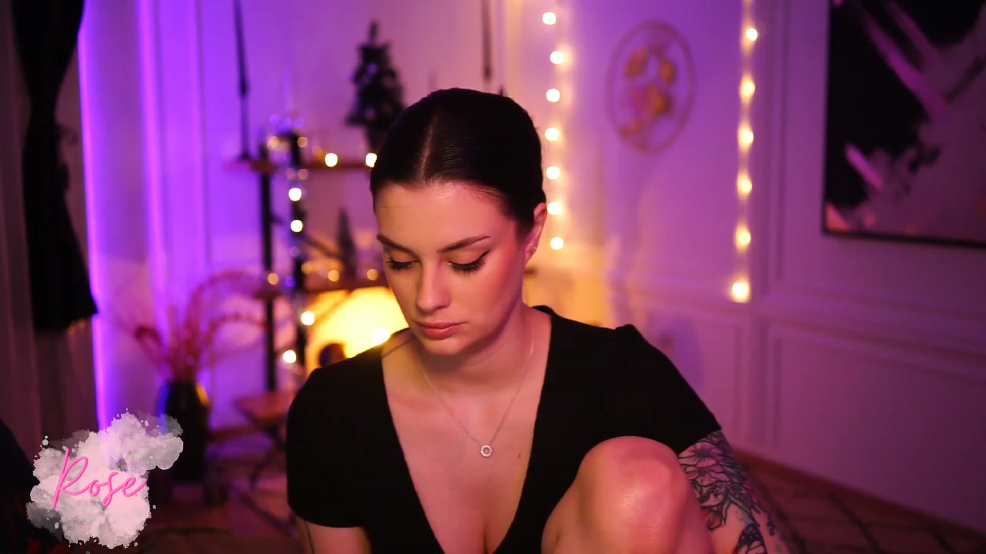 Gallery image thumbnail from lucynutty's myfreecams stream on, 12/31/2022, 12:08 image 1 of 20