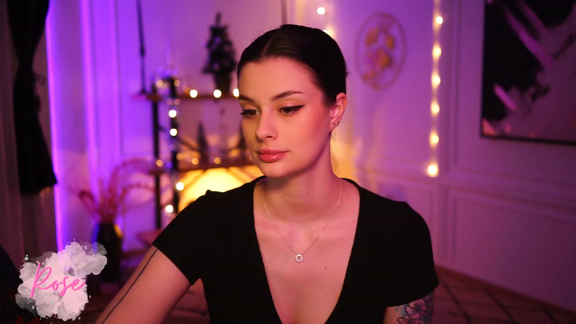Gallery image thumbnail from lucynutty's myfreecams stream on, 12/31/2022, 12:08 image 9 of 20