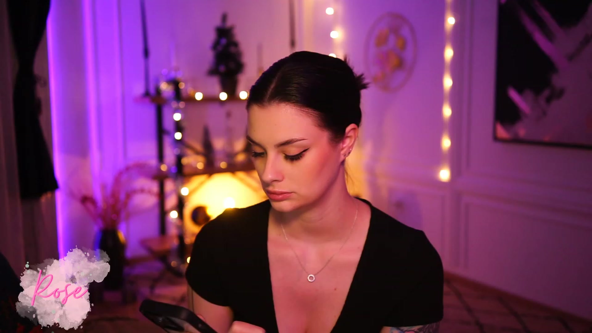 Gallery image thumbnail from lucynutty's myfreecams stream on, 12/31/2022, 12:08 image 17 of 20