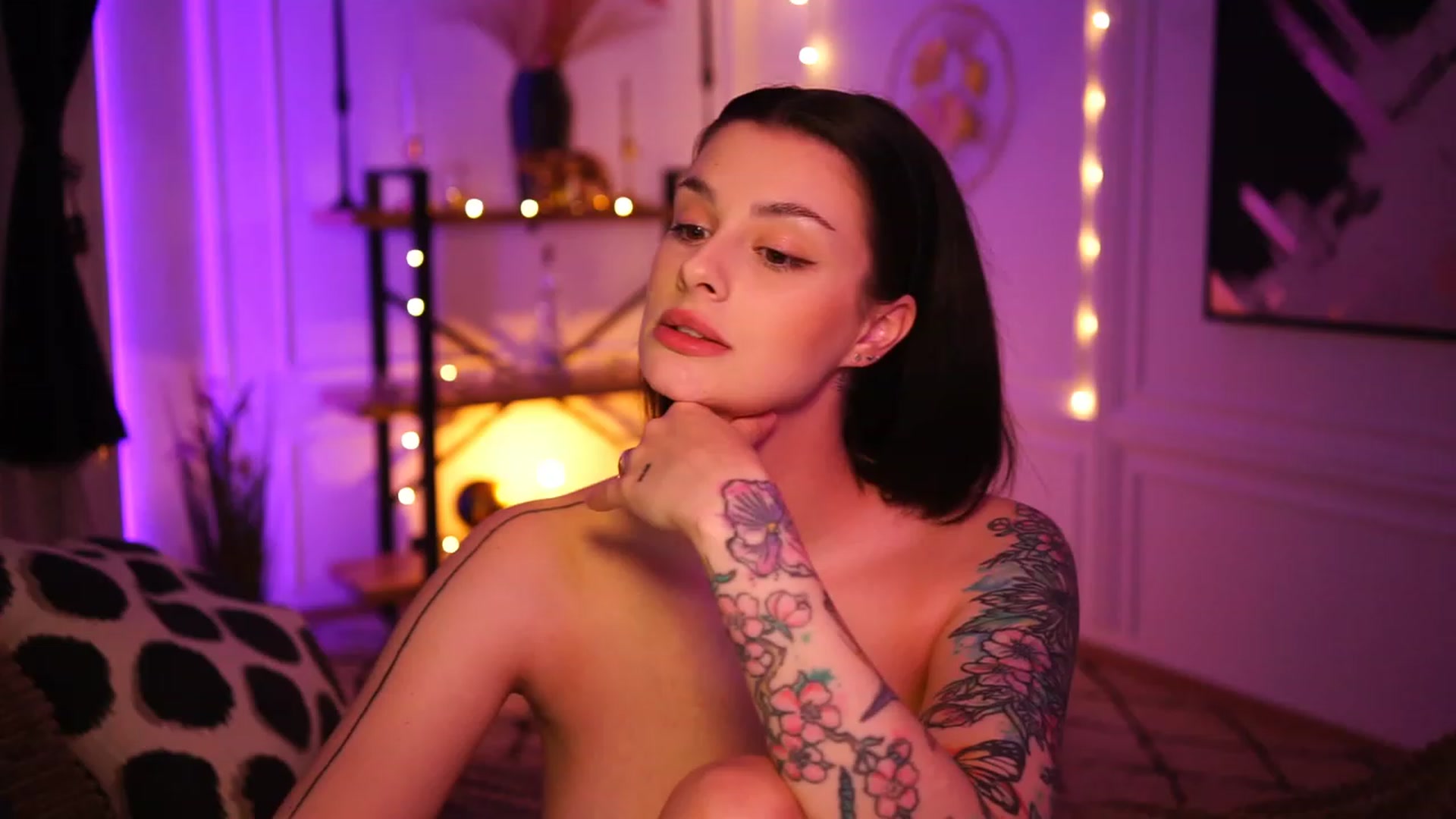 Gallery image thumbnail from lucynutty's myfreecams stream on, 01/02/2023, 19:29 image 11 of 20
