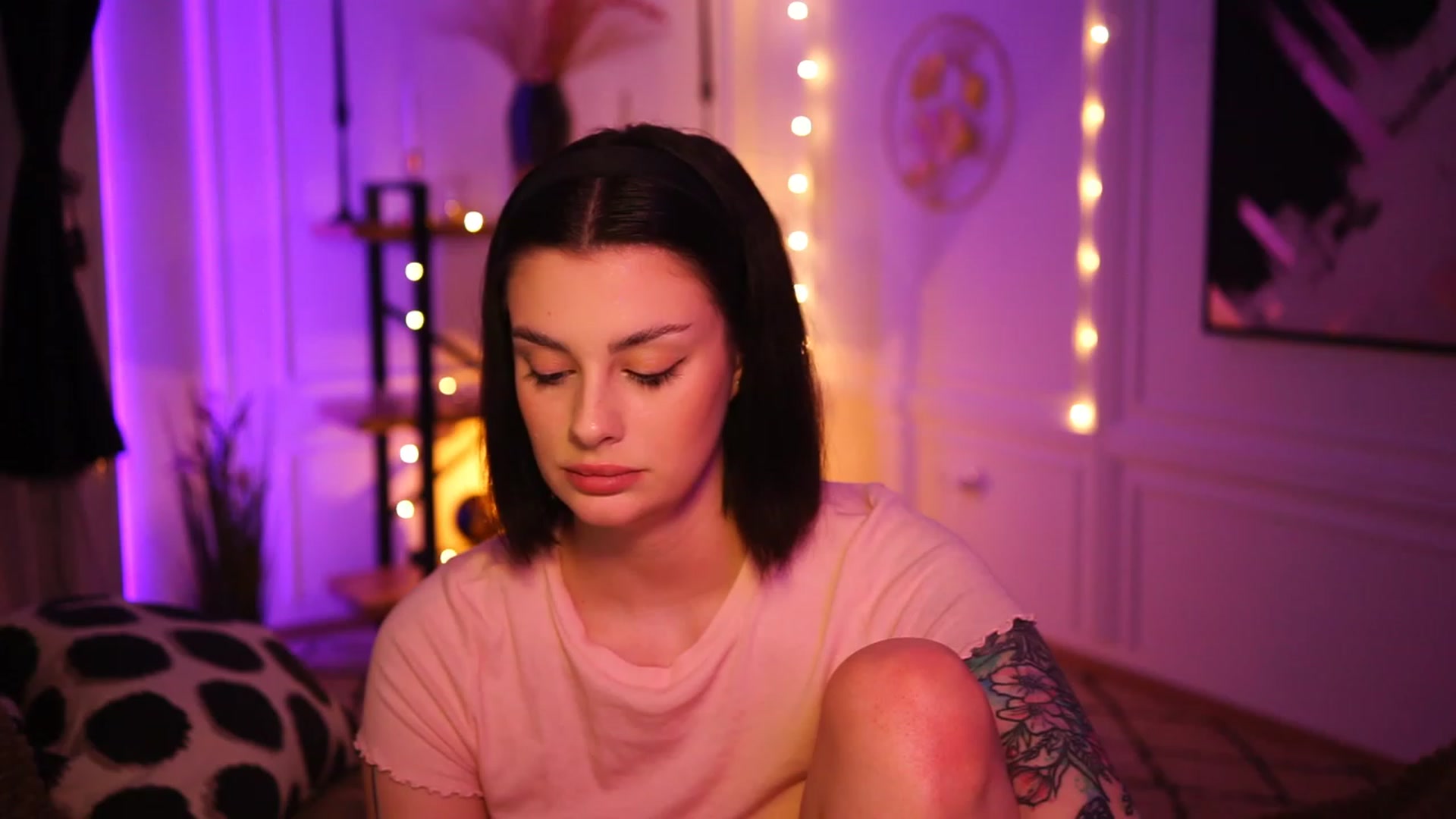 Gallery image thumbnail from lucynutty's myfreecams stream on, 01/02/2023, 21:04 image 5 of 20
