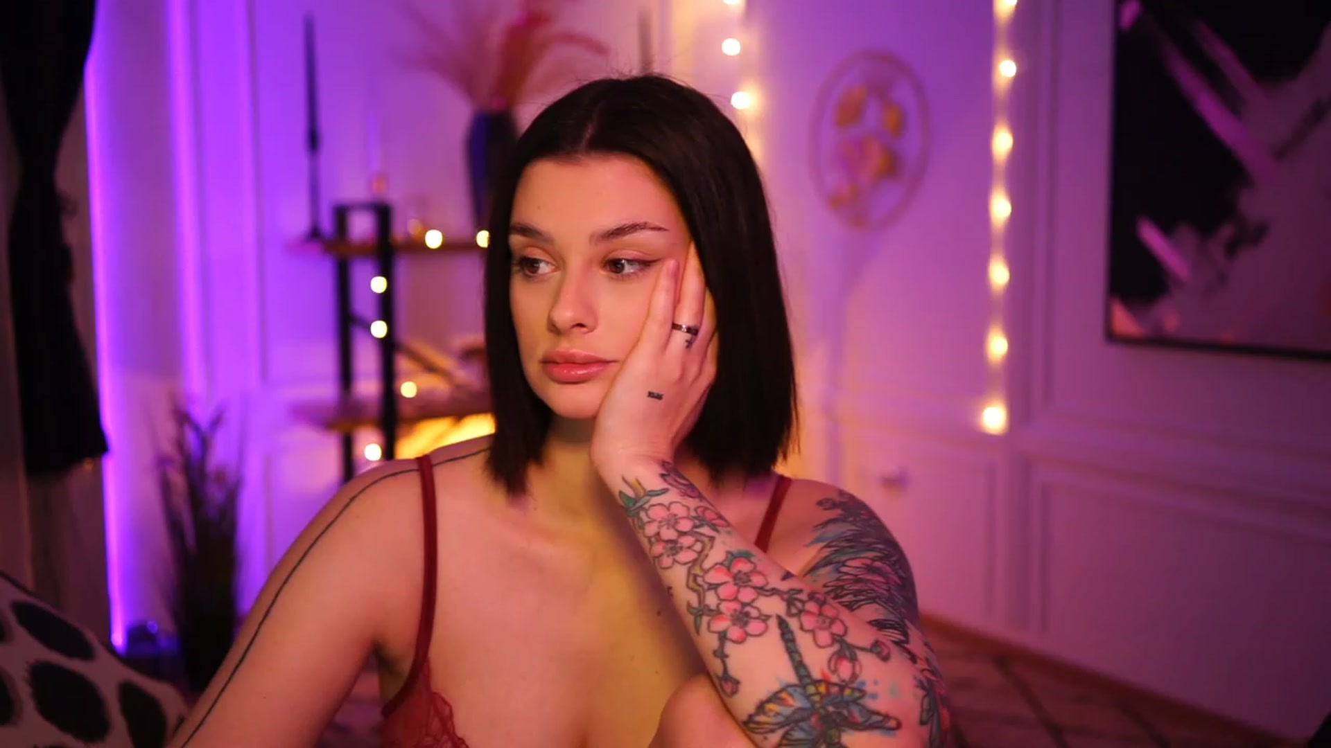 Gallery image thumbnail from lucynutty's myfreecams stream on, 01/04/2023, 11:56 image 9 of 20