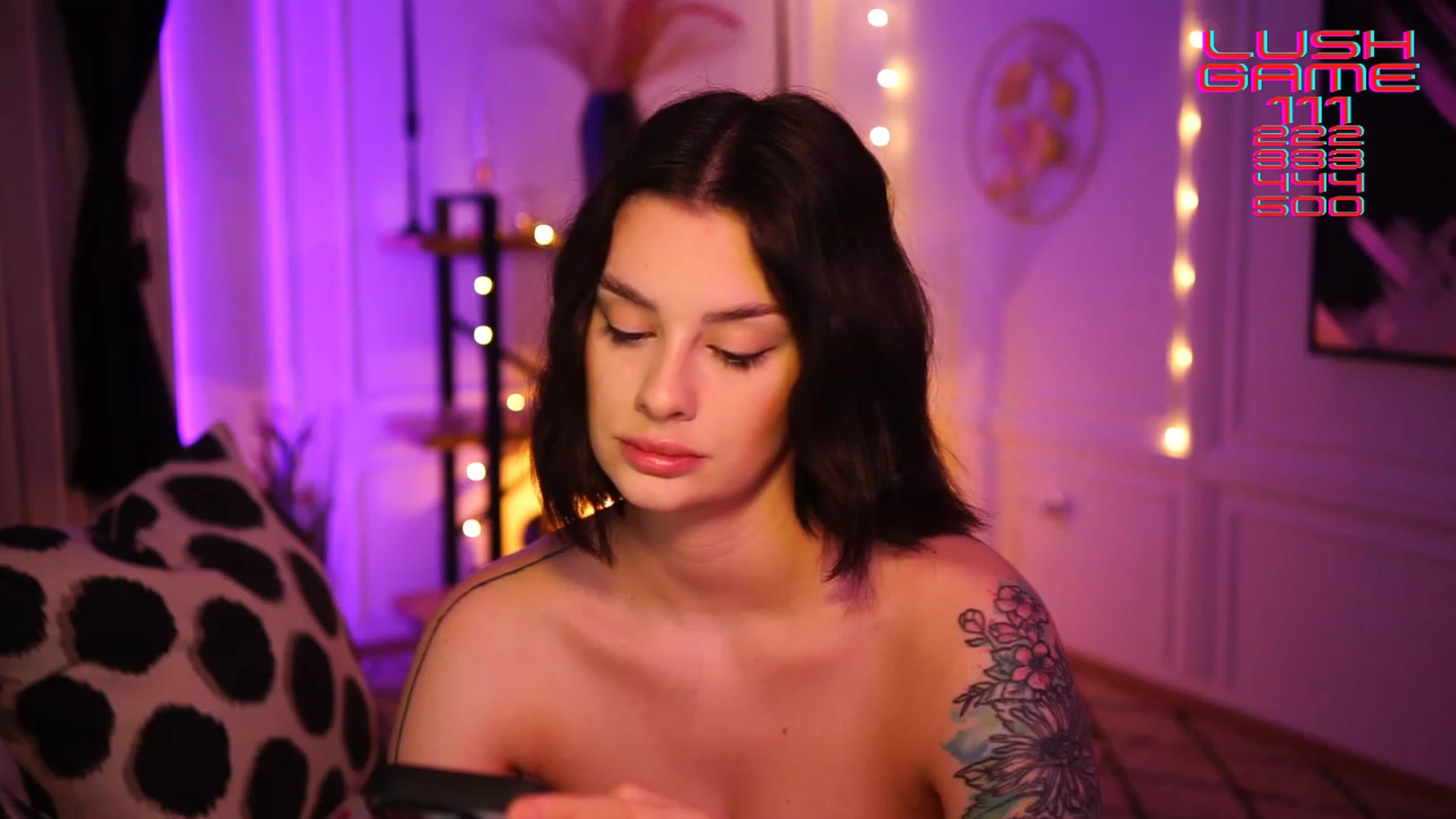 Gallery image thumbnail from lucynutty's myfreecams stream on, 01/06/2023, 11:15 image 2 of 20