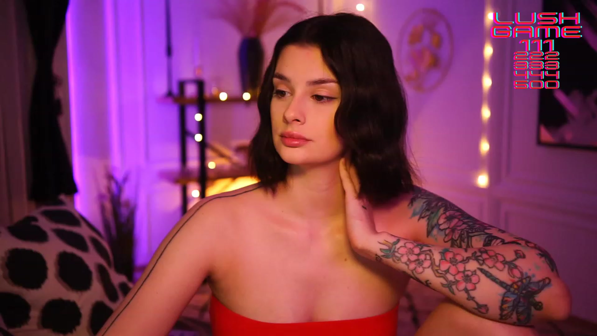 Gallery image thumbnail from lucynutty's myfreecams stream on, 01/06/2023, 11:15 image 19 of 20