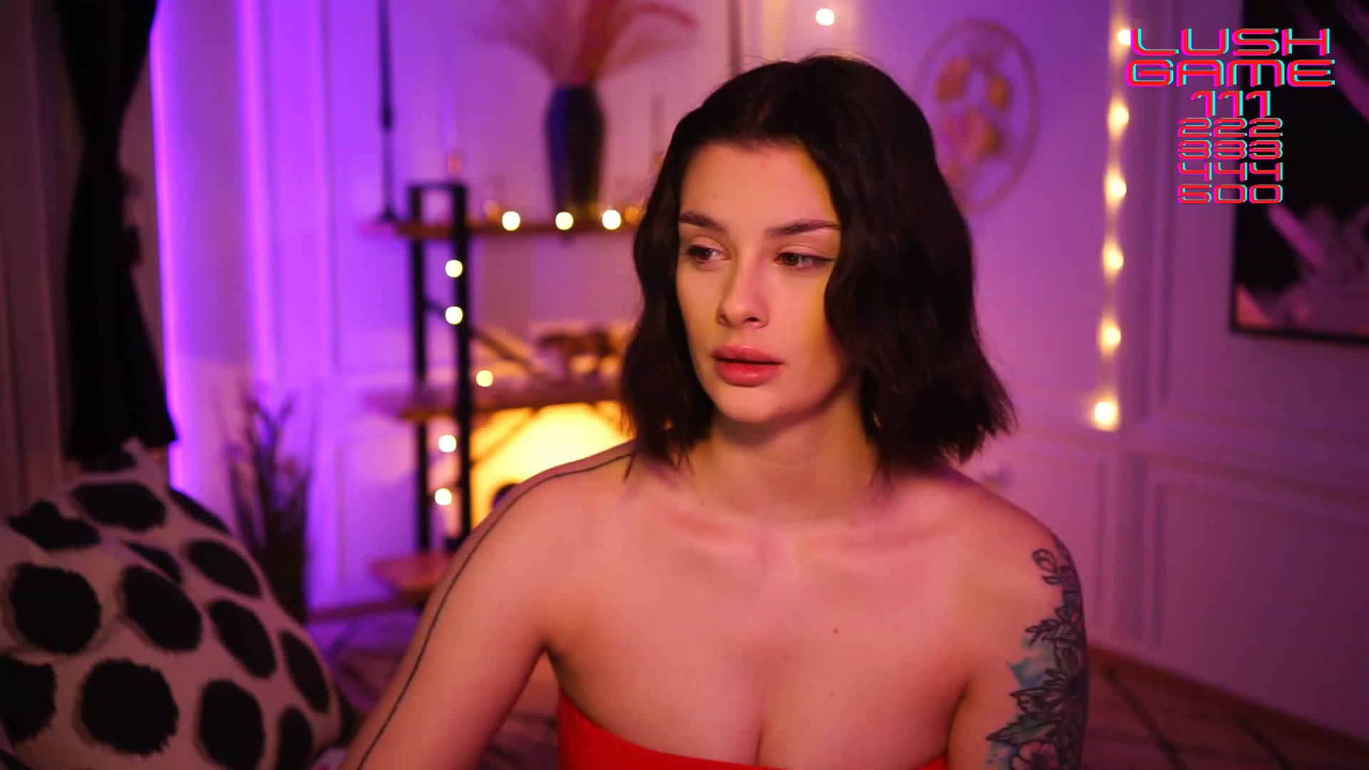 Gallery image thumbnail from lucynutty's myfreecams stream on, 01/06/2023, 11:15 image 8 of 20