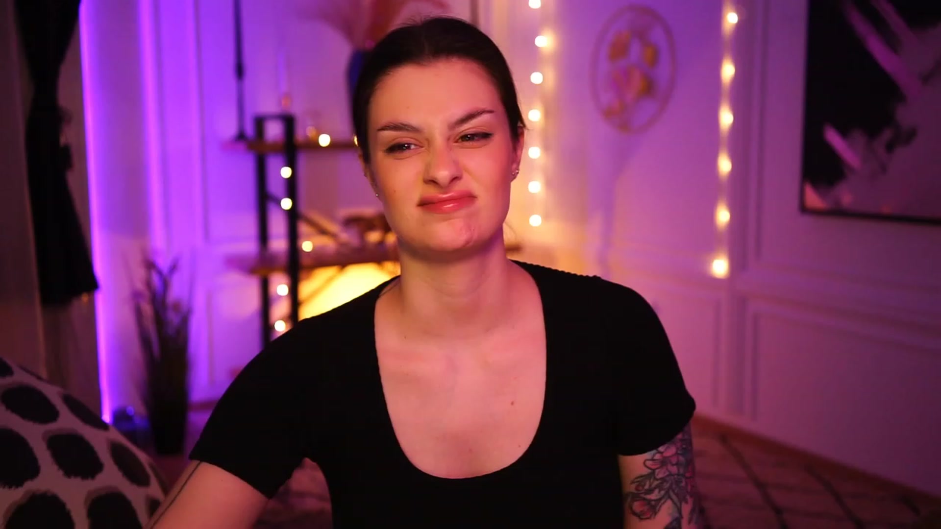 Gallery image thumbnail from lucynutty's myfreecams stream on, 01/08/2023, 18:33 image 1 of 20