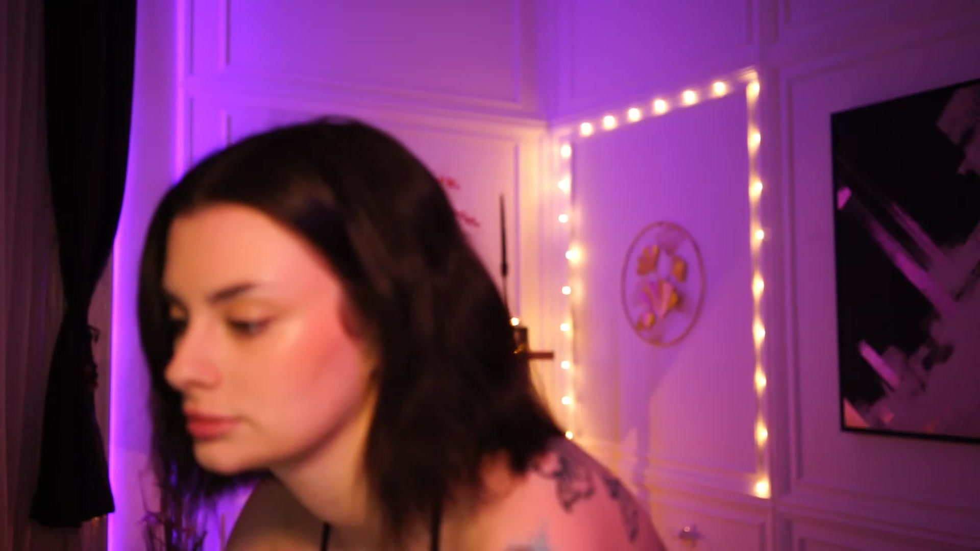 Gallery image thumbnail from lucynutty's myfreecams stream on, 01/19/2023, 18:08 image 13 of 20