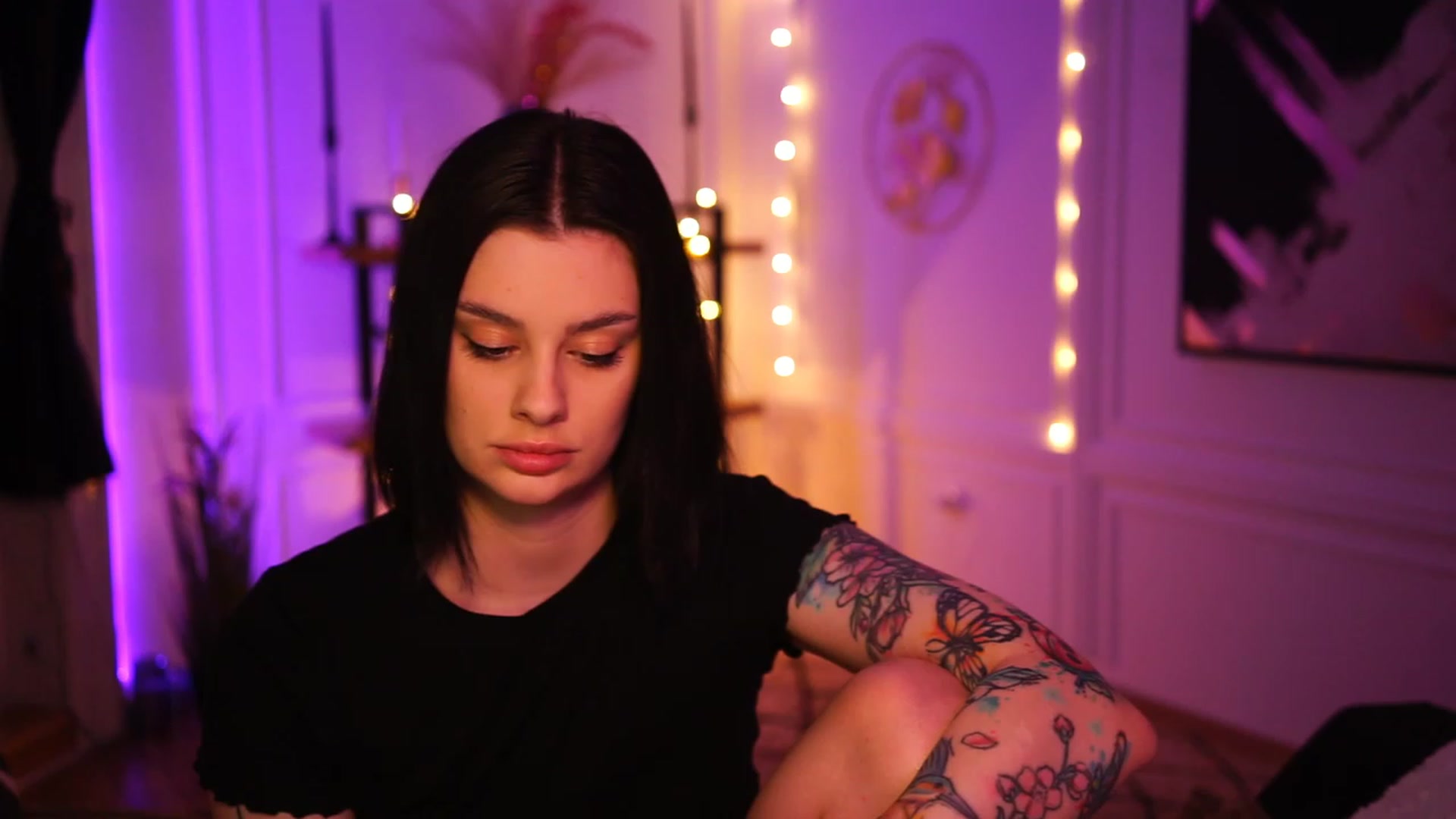 Gallery image thumbnail from lucynutty's myfreecams stream on, 01/21/2023, 21:28 image 6 of 20
